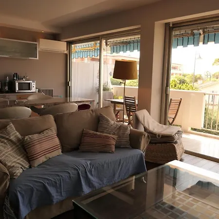 Sleeps 6 Pool Air Con Wifi Apartment Cannes