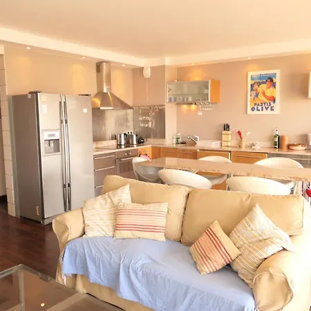 Sleeps 6 Pool Air Con Wifi Apartment Cannes